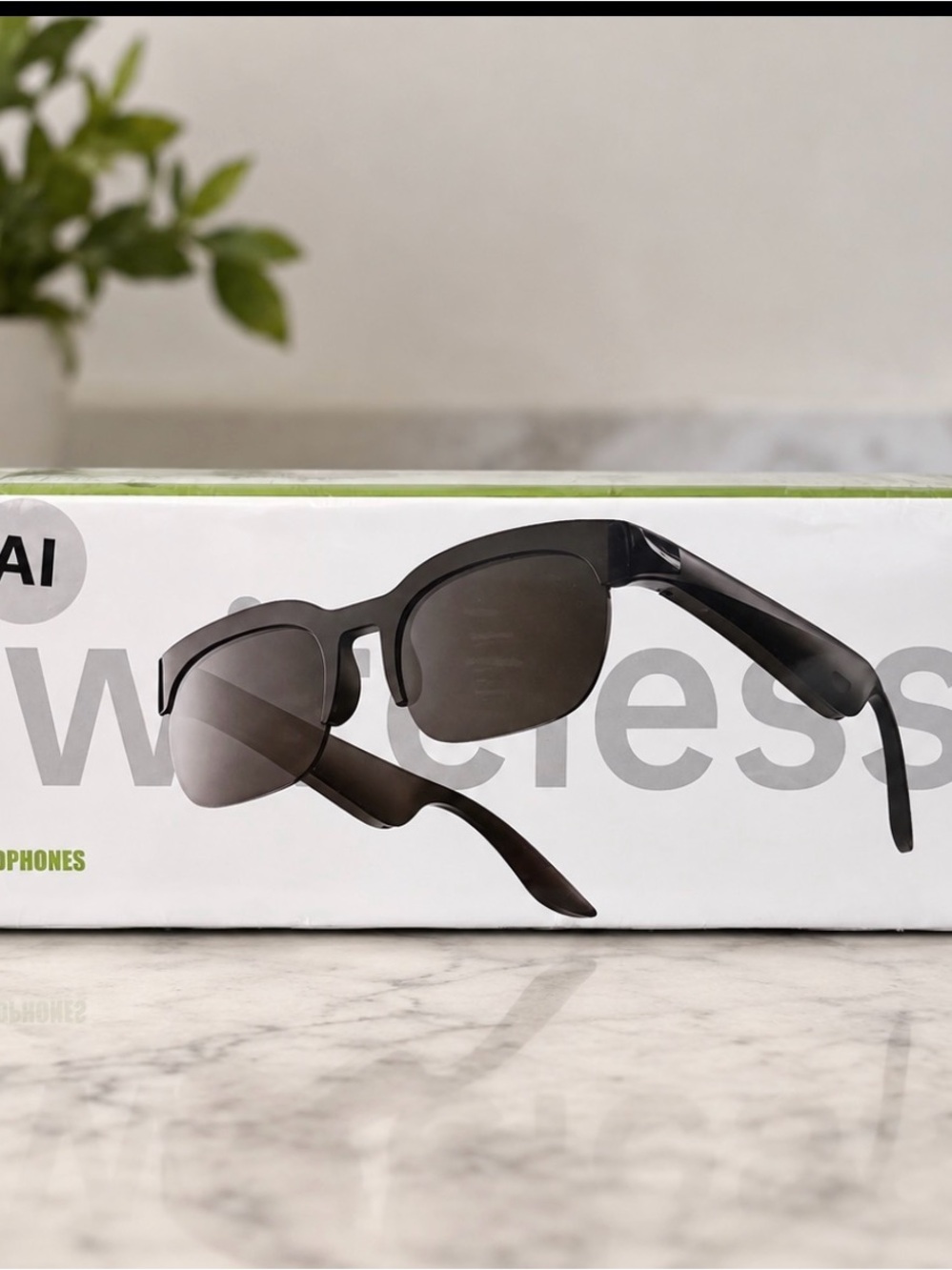 Wireless Sunglasses with Built-in Headphones - Black